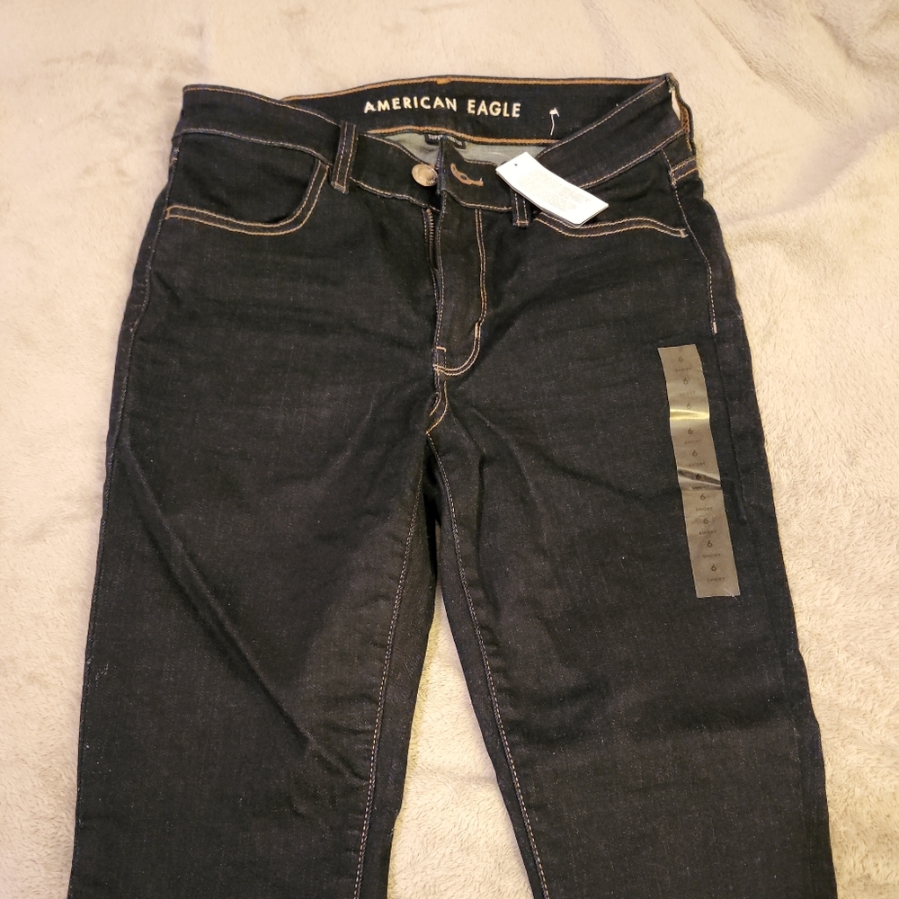 American Eagle Super Stretch Dark Wash Size 6 Short
